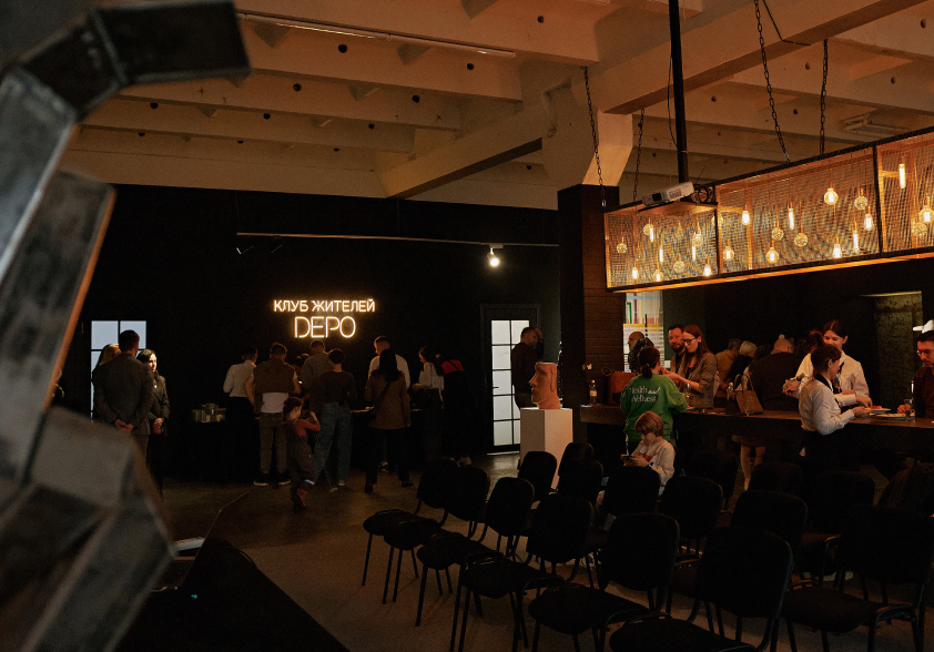 Art of Living – события, посвященные искусству во всех его проявлениях: ужины с художниками, семейные дни в центре современного искусства, закрытые показы выставок перед официальным открытием.