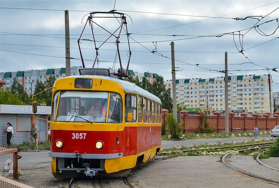 Трамвай TATRA на разворотном кольце